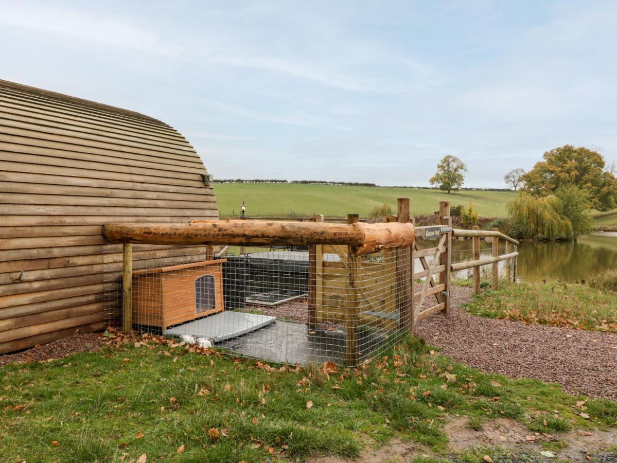 Goose Pod Villa Worcester Exterior foto